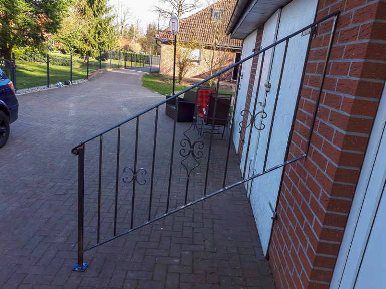 Treppengeländer schwarz Metall